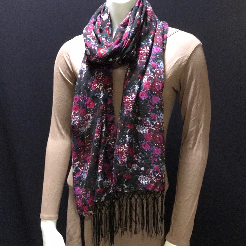 Maurice’s Floral fringed scarf